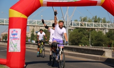 В Алматы состоялся 14-й велопробег в этом году