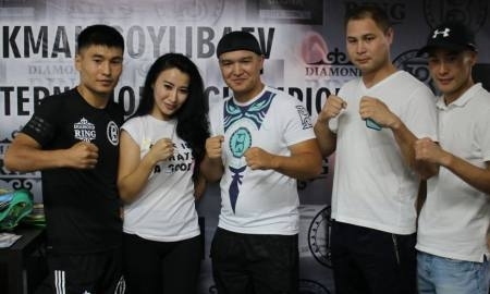 Сойлыбаев провел открытую тренировку в Астане