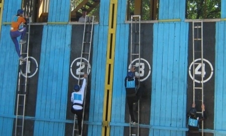 Чемпионат по пожарно-спасательному спорту среди юниоров проходит в Кызылорде