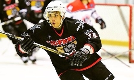 Два хоккеиста покинули «Горняк»