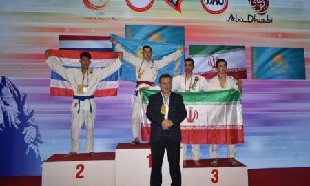 Сборная Казахстана по джиу-джитсу в первый день чемпионата Азии завоевала 13 медалей