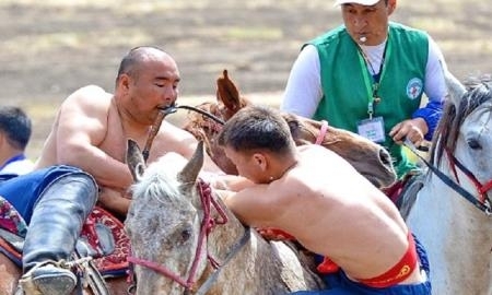 Американские ковбои примут участие в эпичном состязании на лошадях в Астане