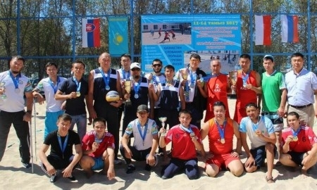 Стали известны победители чемпионата Казахстана по пляжному волейболу среди инвалидов