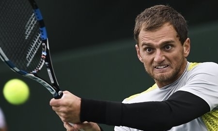 Недовесов вышел в четвертьфинал турнира в Мербуше