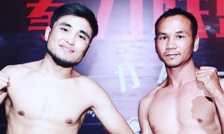 «Казахский воин» прошёл взвешивание перед боем в Китае