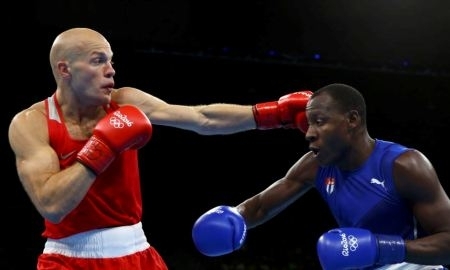 Следующим соперником Василия Левита стал кубинец Эрисланди Савон