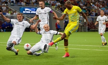 Экс-соперник «Астаны» оштрафован за баннер про чиновника-свинью