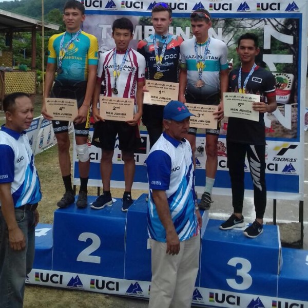 Сборная Казахстана по маунтинбайку вернулась из Малайзии с четырьмя медалями