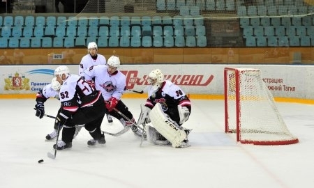 Фоторепортаж с матча Кубка Уралвагонзавода «Челмет» — «Горняк» 4:5 ОТ
