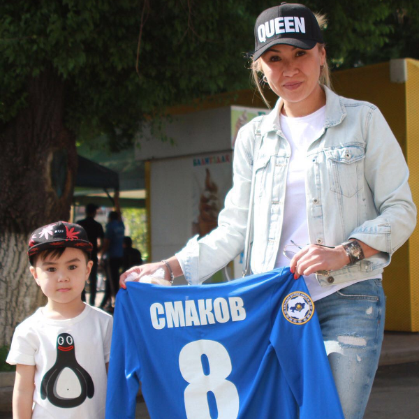 Ума Смакова: «Самат — очень хороший организатор, и карьера спортивного чиновника могла бы его увлечь»