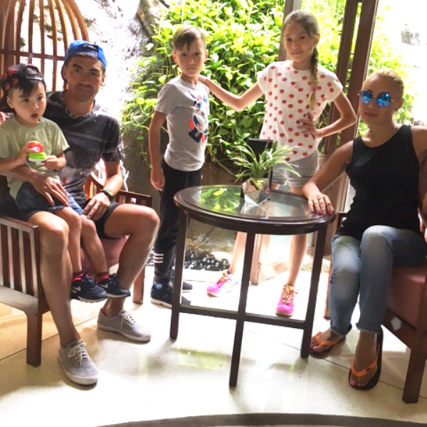 Ума Смакова: «Самат — очень хороший организатор, и карьера спортивного чиновника могла бы его увлечь»