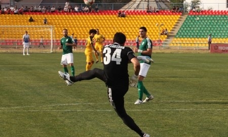 Фоторепортаж с матча Премьер-Лиги «Атырау» — «Кайрат» 0:1