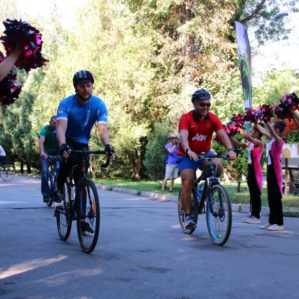 В Алматы экстремалы из разных стран мира показали, на что способны