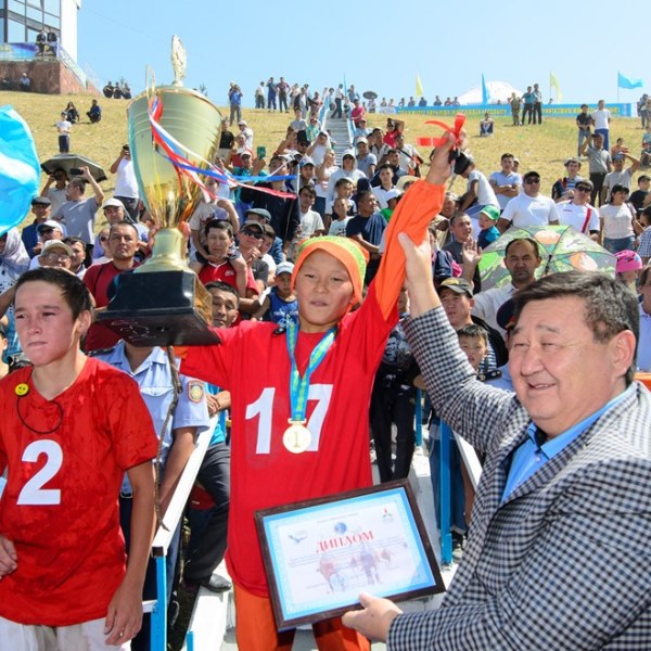 Конные состязания на Кубок Президента РК прошли в Алматинской области