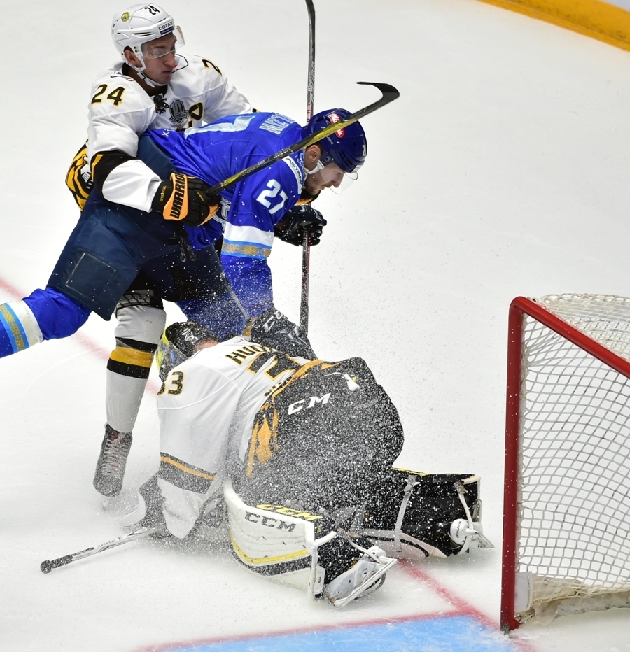 Северсталь барыс прогноз. Северсталь барыс. Северсталь барыс. Северсталь хоккей. Барыс хоккей 2022.