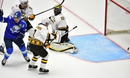 Фоторепортаж с матча КХЛ «Барыс» — «Северсталь» 4:3