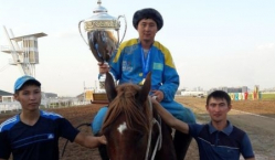 Атамекен Рустемов: «Кроме кыргызов нам никто не может оказать достойного сопротивления в кокпаре»