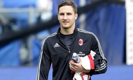 Защитник «Милана» не сыграет против «Астаны»