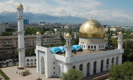 «Кайрат» поздравил всех казахстанцев с праздником