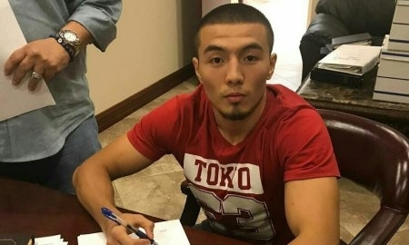 Еще один казахстанец подписал контракт с промоутерской компанией The Heavyweight Factory