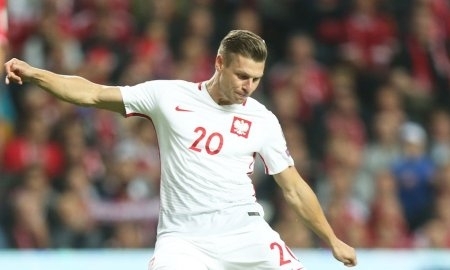 Защитник сборной Польши Пищек сыграет с Казахстаном