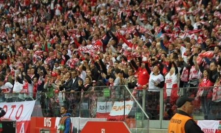 Польские болельщики считают, что их сборная плохо сыграла с Казахстаном