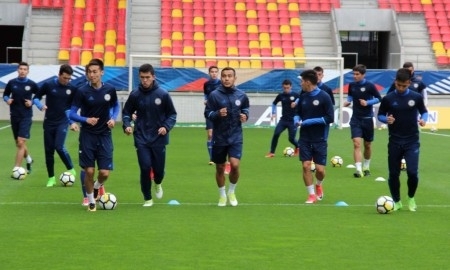 Названы стартовые составы молодежных сборных Франции и Казахстана