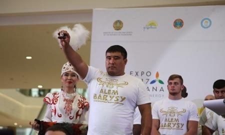 Казахстанскому борцу понадобилось полторы минуты для выхода в следующий круг чемпионата мира по казакша курес