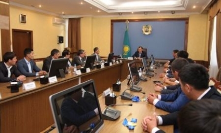 Аким Жамбылской области поздравил призеров чемпионатов мира и Универсиады