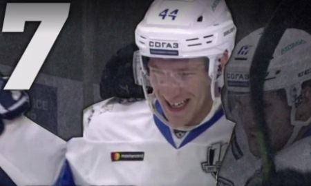 Шайбы Дица и Пушкарева вошли в ТОП-10 лучших голов недели КХЛ