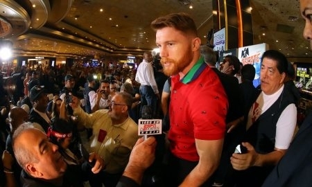 Соперник Головкина высказался о своем бое с Мейвезером