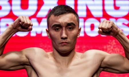 Даукенов прошёл взвешивание перед боем в России