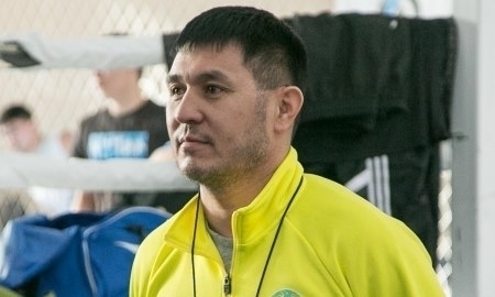 Наставник сборной Казахстана сделал прогноз на бой Головкин — Альварес