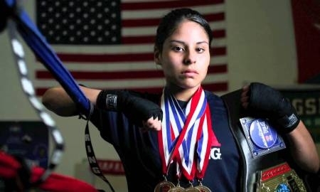 Американская боксерша победила мексиканку — в андеркарде боя Головкин — Альварес