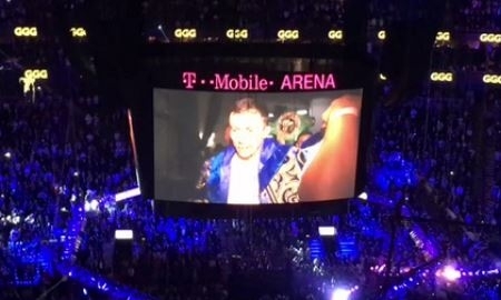 Видео выходов Головкина и Альвареса на ринг