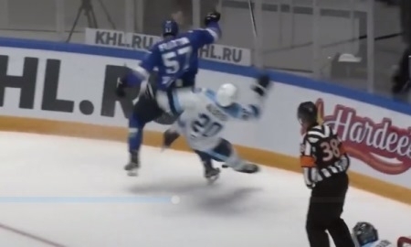 Силовой прием Фрэттина в матче «Барыс» — «Сибирь» вошел в ТОП-10 лучших силовых приемов недели КХЛ