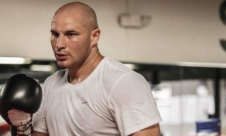 Изменилась дата дебюта Дычко на профессиональном ринге