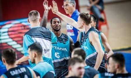 «Астана» обыграла иранский «Петрочими» в Кубке Азиатских чемпионов