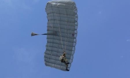 В Вооруженных силах Казахстана проходит чемпионат по парашютному многоборью