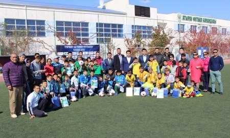 «Атырау» провел турнир среди воспитанников детских домов