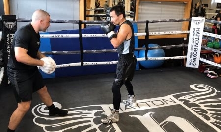 Жакиянов продолжает подготовку к бою с Барнеттом