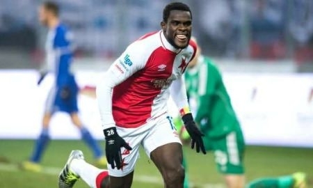 «Астана» играет вничью со «Славией» после первого тайма