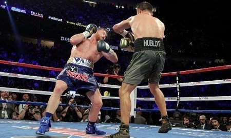 Дэн Рафаэль: «„Канело“ на несколько раундов просто выпал из боя с Головкиным»