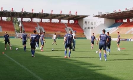 Видео предыгровой тренировки молодежной сборной Казахстана
