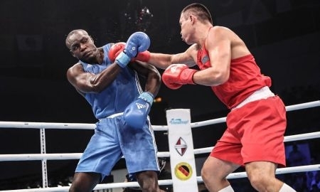 Видео двух нокдаунов и победы казахстанского супертяжеловеса на чемпионате мира-2017