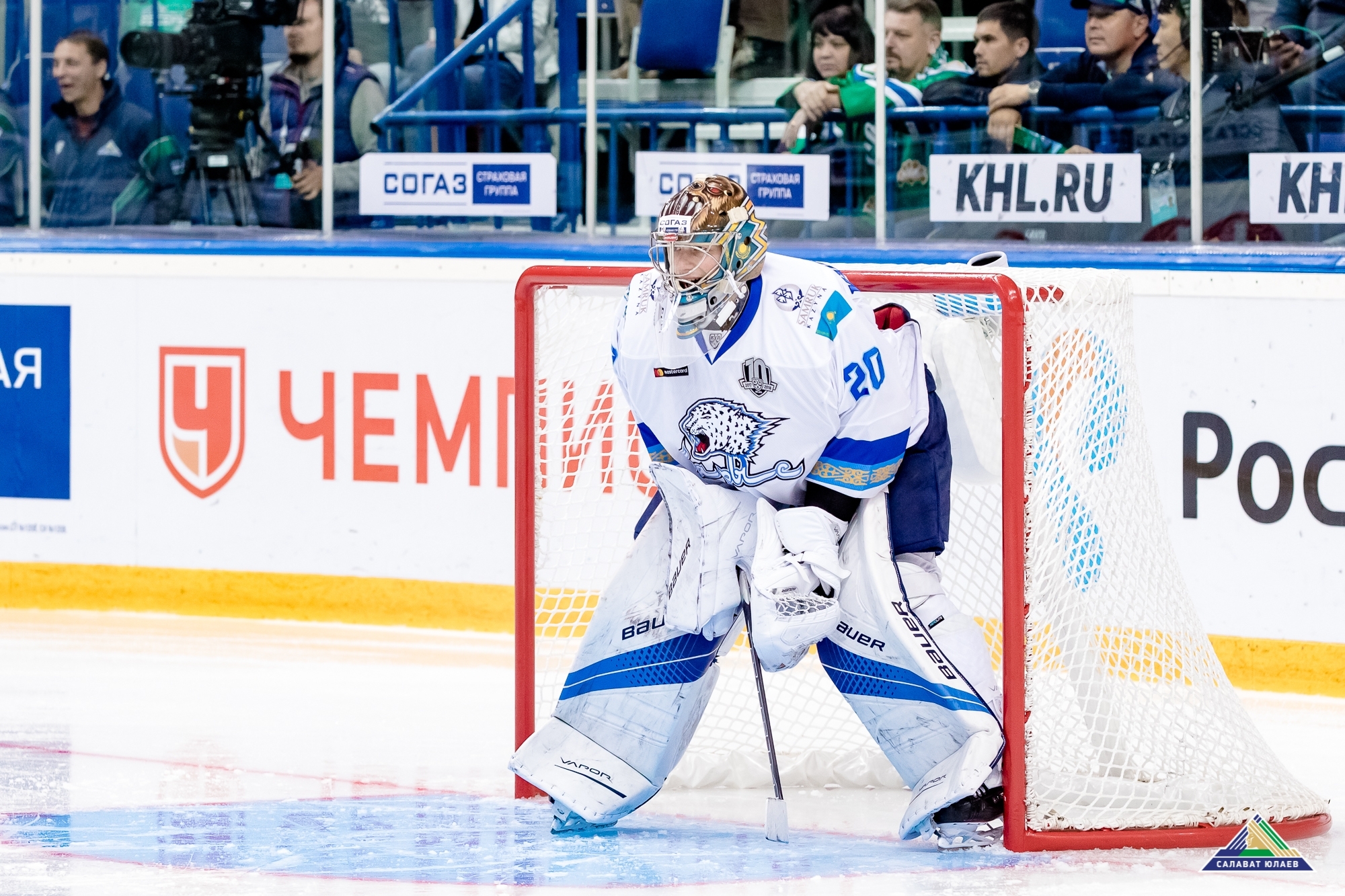 Фоторепортаж с матча КХЛ «Салават Юлаев» — «Барыс» 3:5
