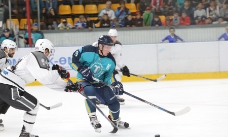 Фоторепортаж с матча ВХЛ «Торпедо» — «Рубин» 3:6