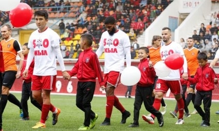 Фоторепортаж с матча Премьер-Лиги «Актобе» — «Шахтер» 2:0