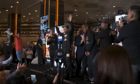 Видеосюжет о прибытии Головкина в Лас-Вегас на русском языке