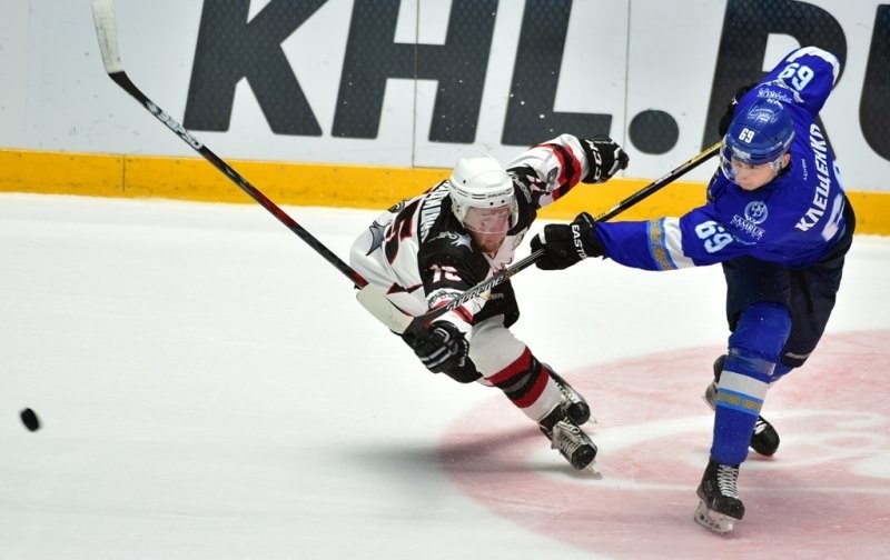 Хк горняк казахстан. Хоккейная команда горняк. Данил хамитов горняк хоккей. Горняк 2. Хк горняк вхл.